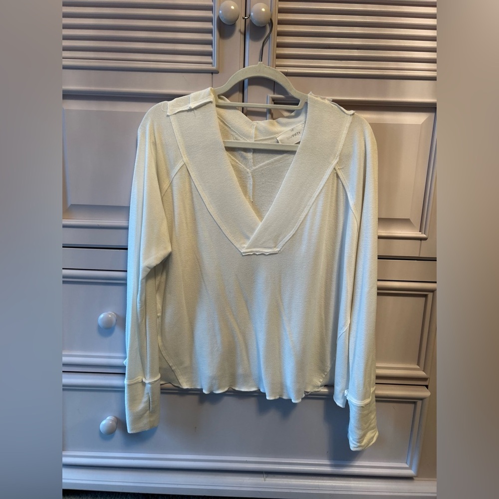 Stylish Long Sleeve V-Neck Top